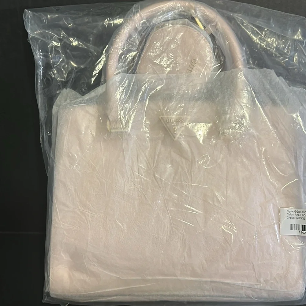 New GUESS Alexie Logo Girlfriend Satchel